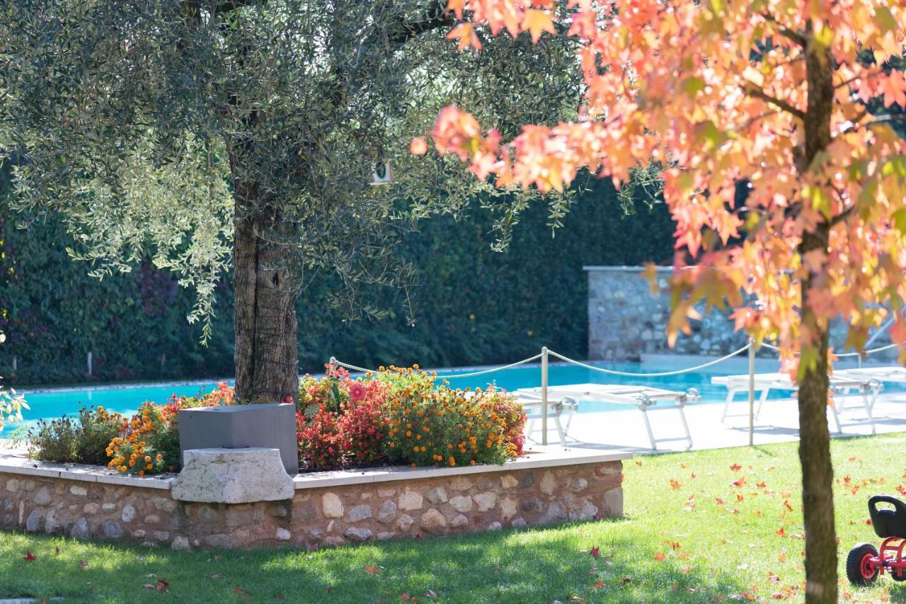 Agriturismo Corte Aurea Desenzano del Garda Luaran gambar
