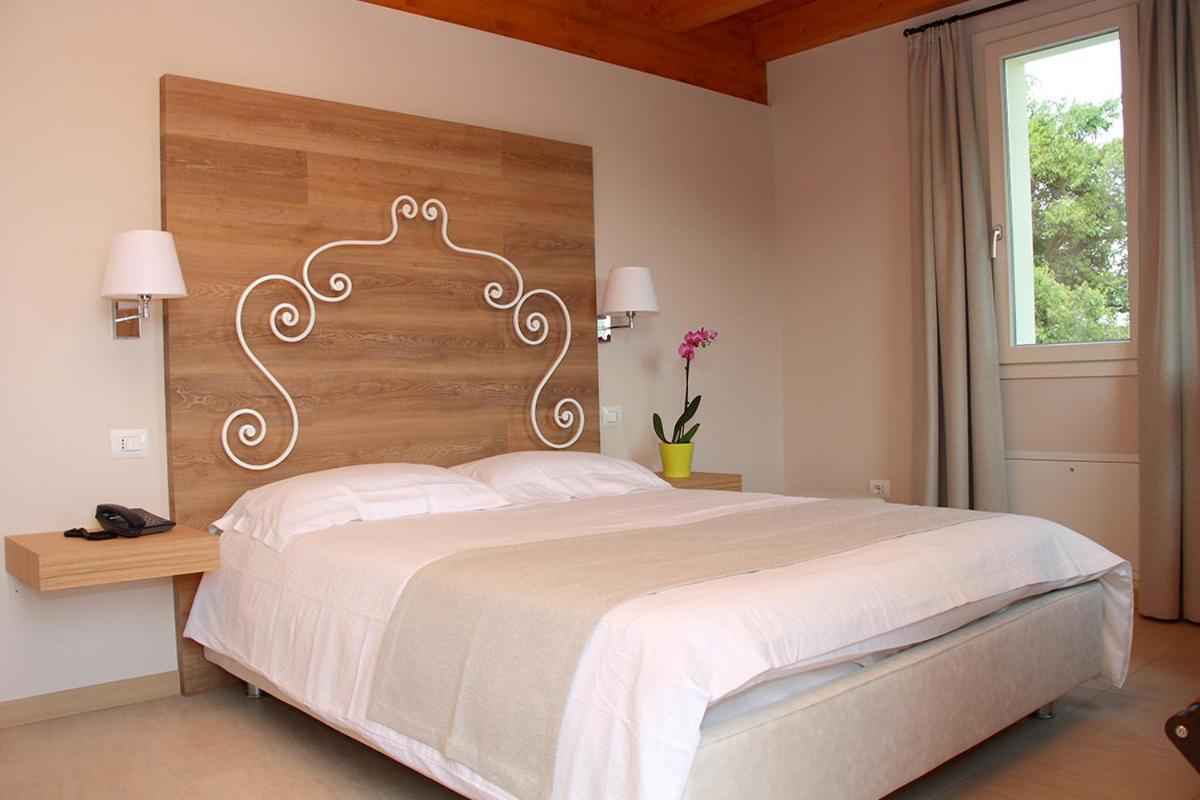 Agriturismo Corte Aurea Desenzano del Garda Luaran gambar