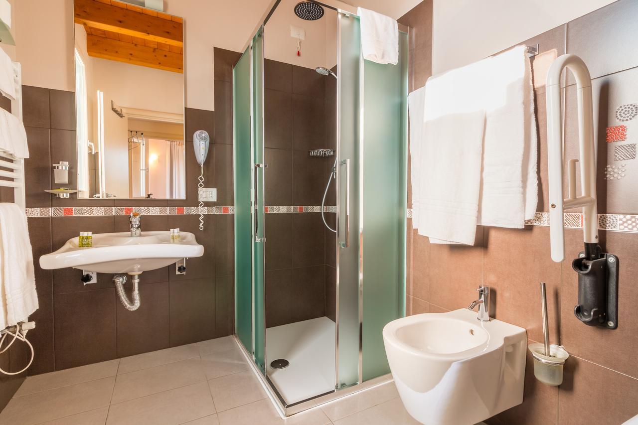 Agriturismo Corte Aurea Desenzano del Garda Luaran gambar