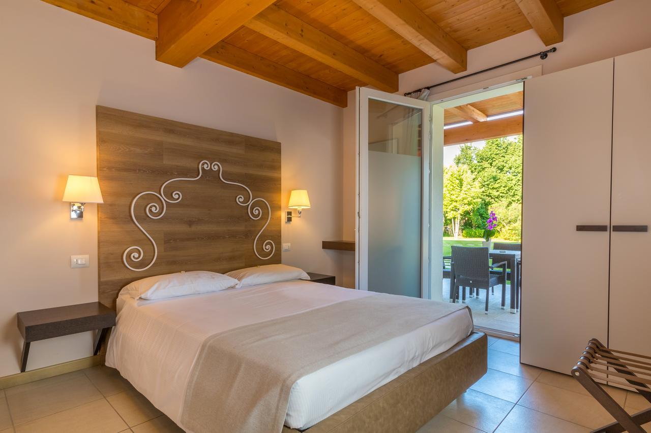 Agriturismo Corte Aurea Desenzano del Garda Luaran gambar
