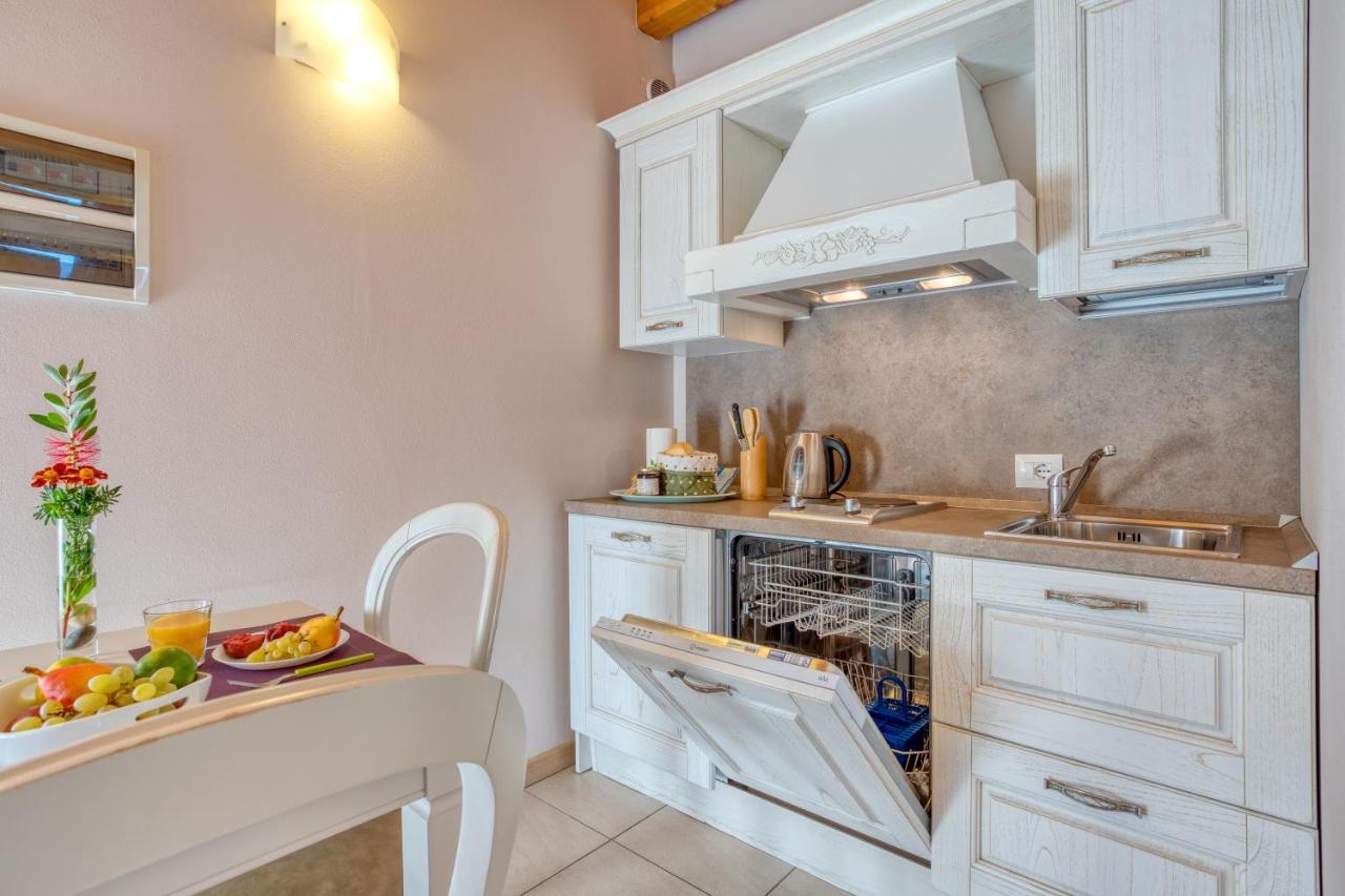 Agriturismo Corte Aurea Desenzano del Garda Luaran gambar