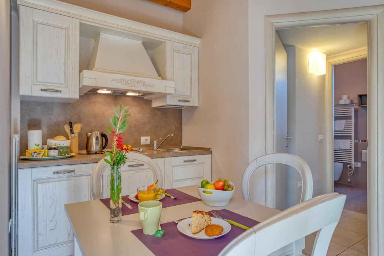 Agriturismo Corte Aurea Desenzano del Garda Luaran gambar